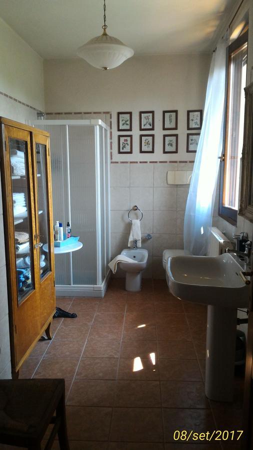 L'Ape In Corte Casa Di Campagna, Via Francigena Stanze E Colazione Vaccarizza Exterior photo