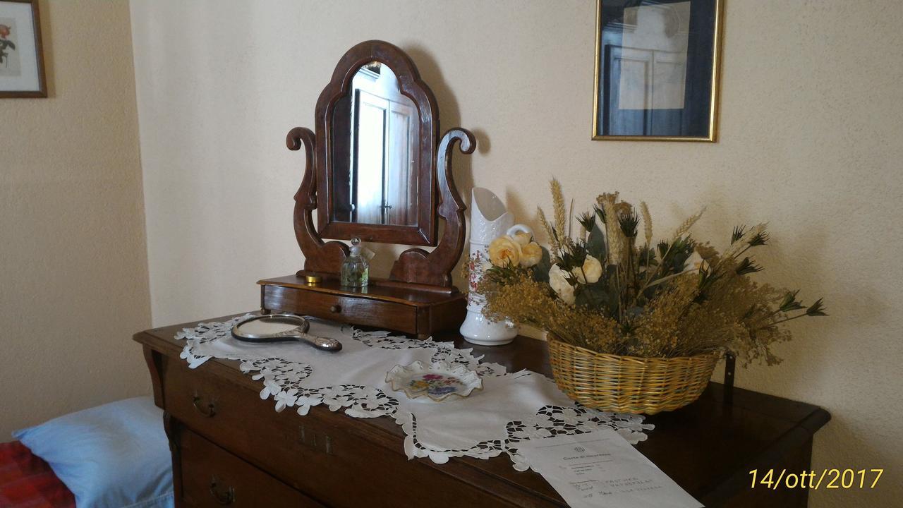 L'Ape In Corte Casa Di Campagna, Via Francigena Stanze E Colazione Vaccarizza Exterior photo
