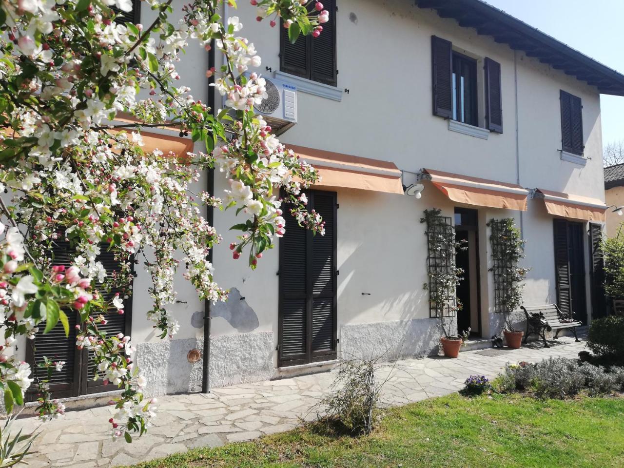 L'Ape In Corte Casa Di Campagna, Via Francigena Stanze E Colazione Vaccarizza Exterior photo